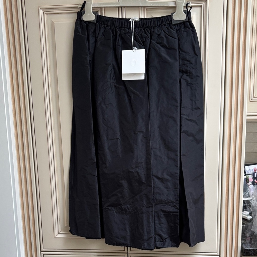 The Row Black Tilia Silk Skirt - Medium - New retails $1790